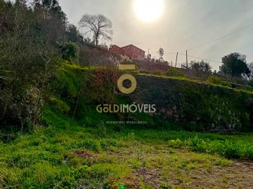 Moradia T0 para Venda em Santa Maria de Sardoura