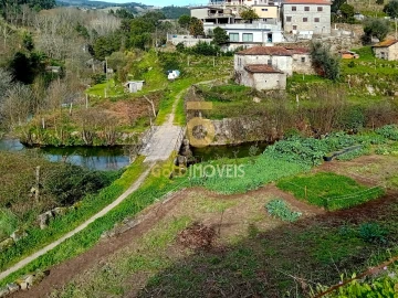Moradia T0 para Venda em Santa Maria de Sardoura