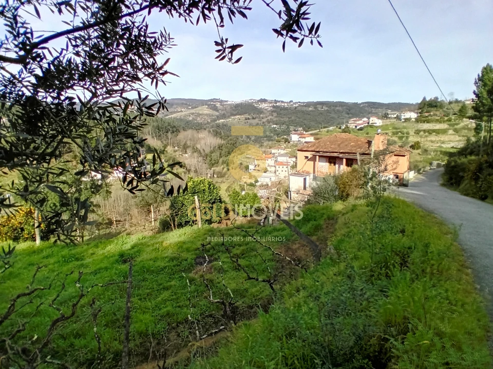 Moradia T0 para Venda em Santa Maria de Sardoura Foto 14