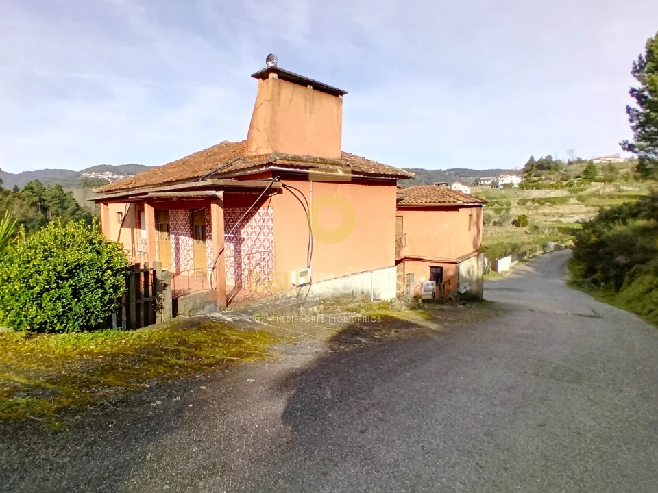 Moradia T0 para Venda em Santa Maria de Sardoura Foto 12