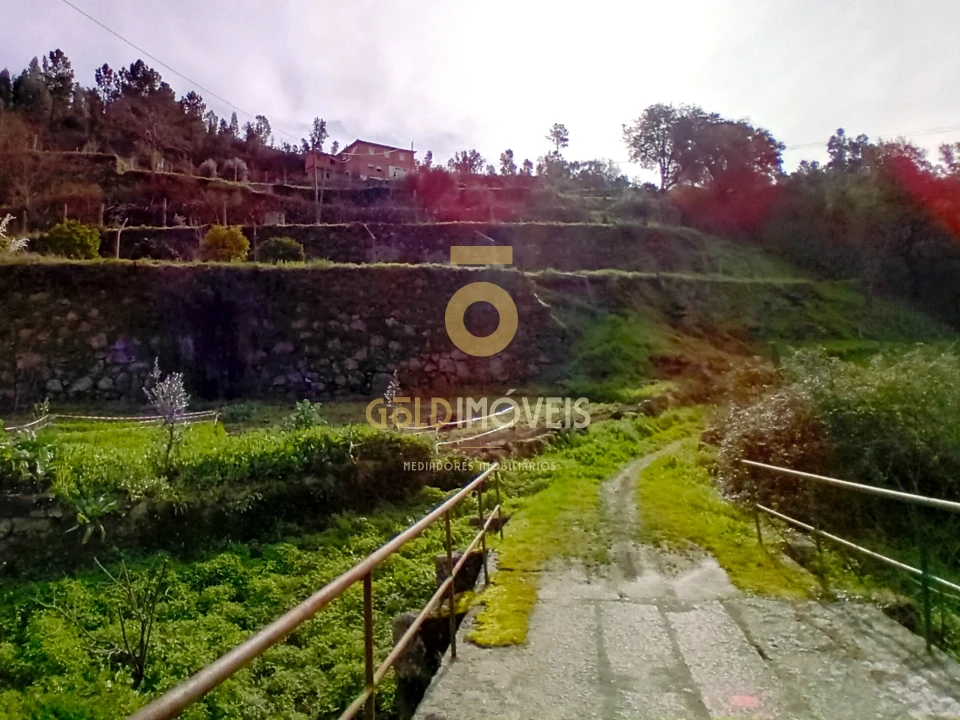 Moradia T0 para Venda em Santa Maria de Sardoura Foto 36