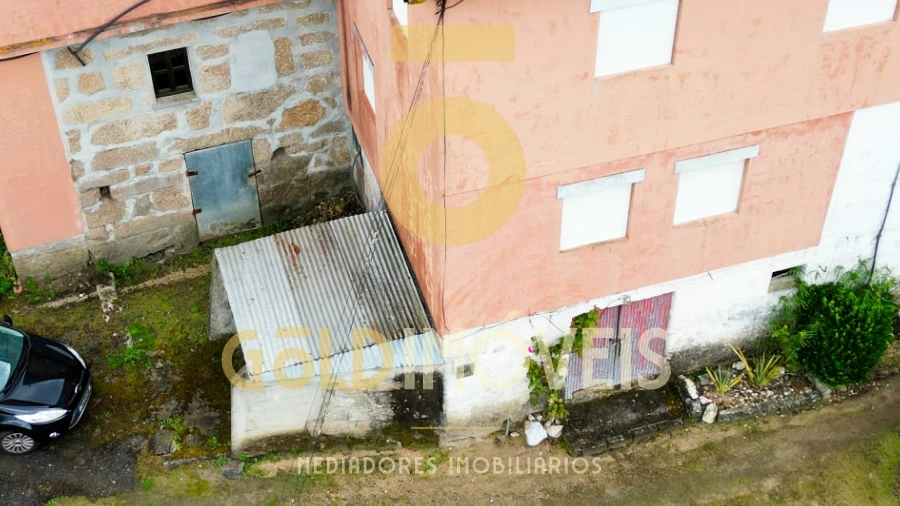 Moradia T2 para Venda em Santa Maria de Sardoura