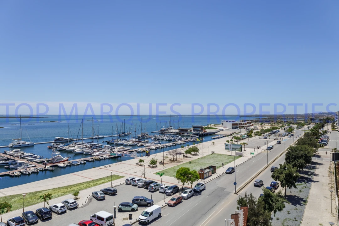 Apartamento T2 para Arrendamento em Olhão Foto 21