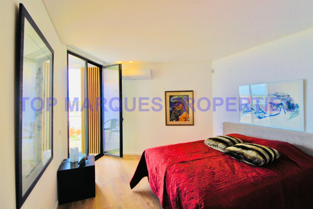 Apartamento T2 para Arrendamento em Olhão Foto 7