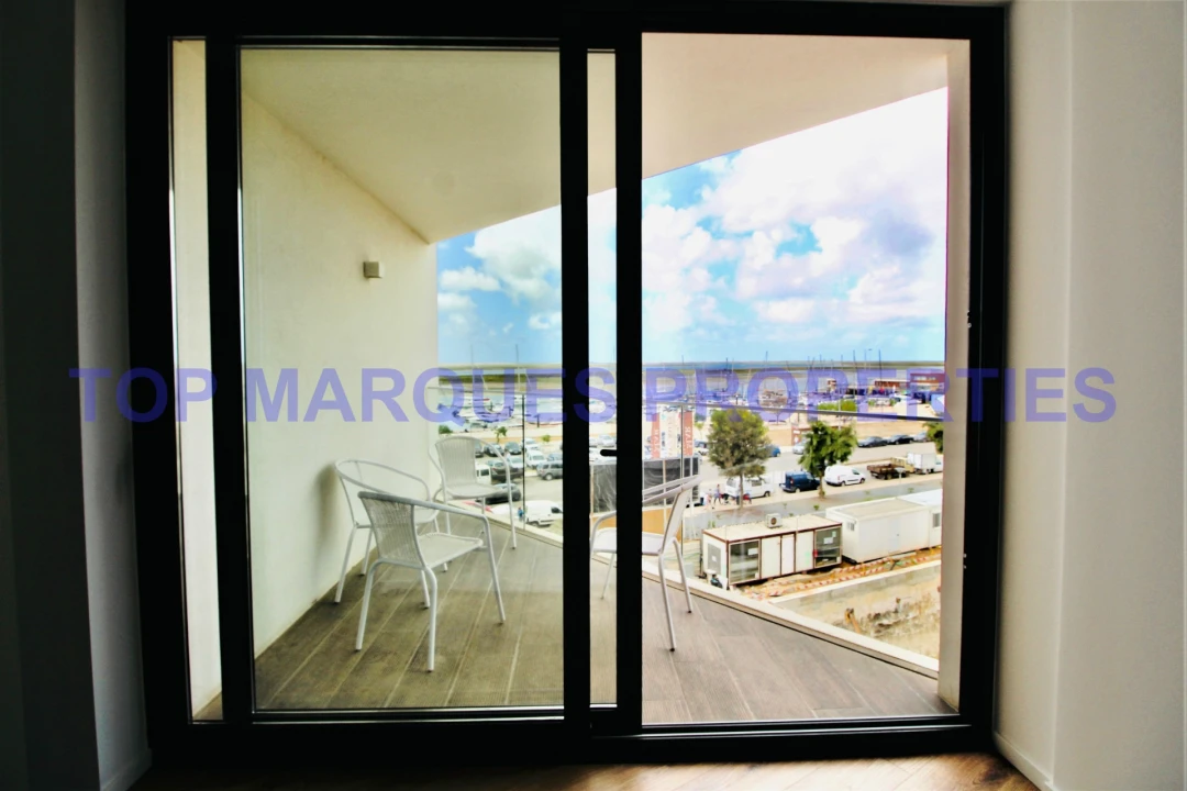 Apartamento T2 para Arrendamento em Olhão Foto 17