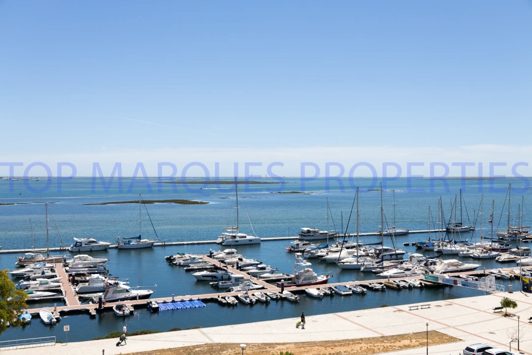 Apartamento T2 para Arrendamento em Olhão Foto 23