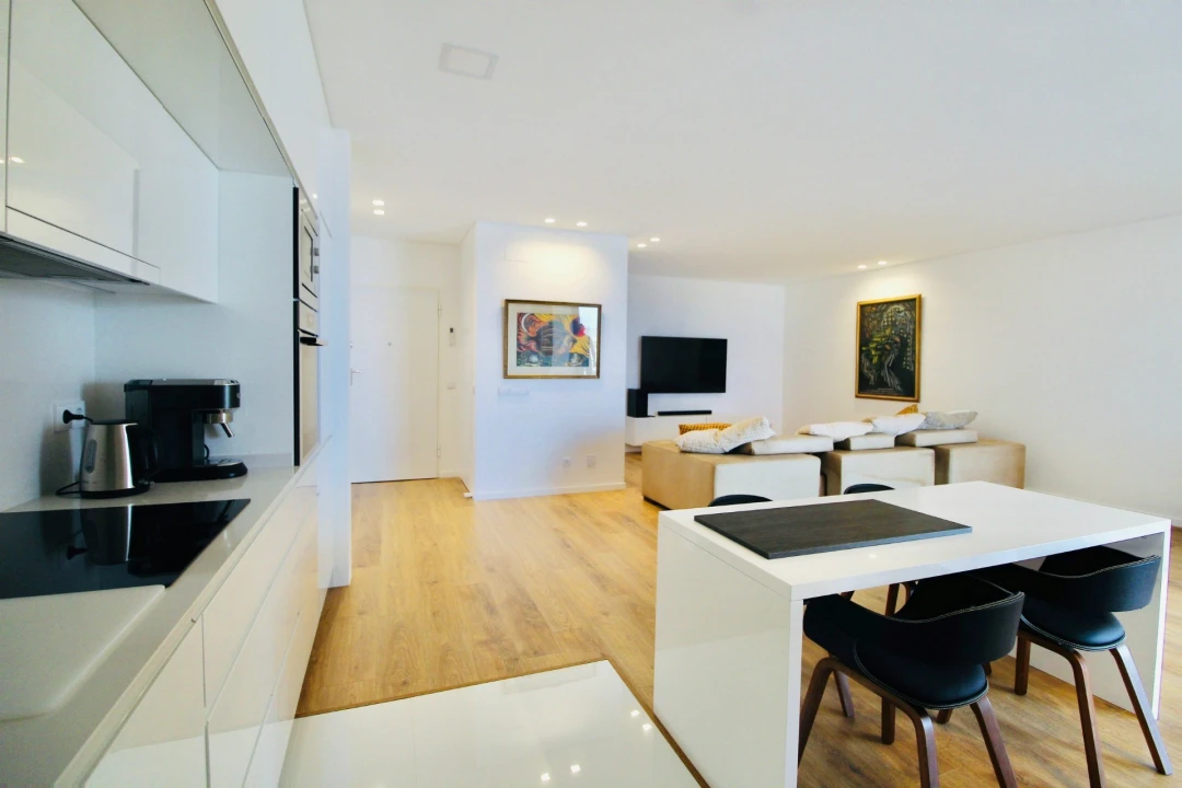 Apartamento T2 para Arrendamento em Olhão Foto 2