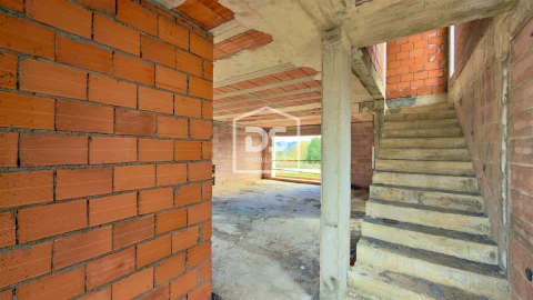 Moradia T3 para Venda em Caide de Rei