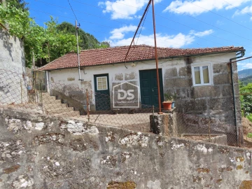 Moradia T2 para Venda em Baião (Santa Leocádia) e Mesquinhata