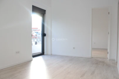 Apartamento T3 para Arrendamento em Alcochete