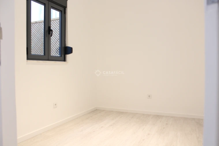 Apartamento T3 para Arrendamento em Alcochete Foto 7
