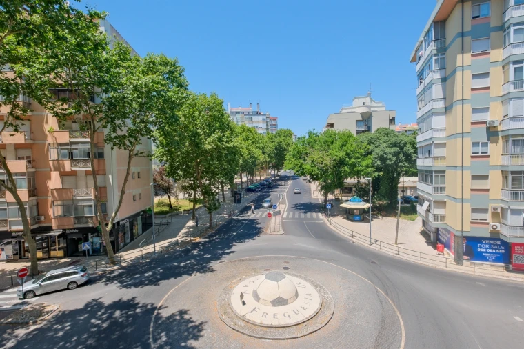 Apartamento T3 para Venda em Benfica Foto 13