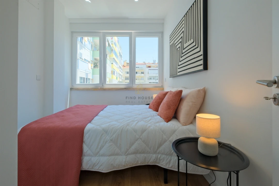 Apartamento T3 para Venda em Benfica Foto 23