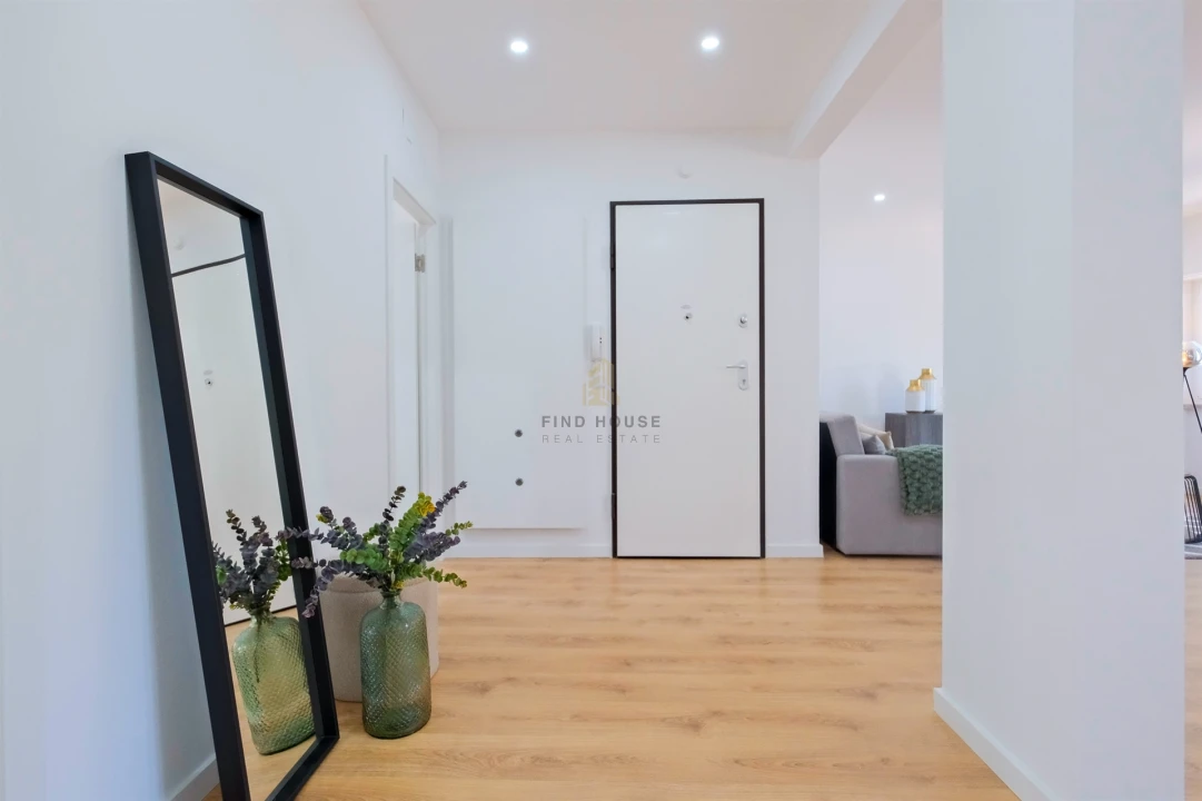 Apartamento T3 para Venda em Benfica Foto 2