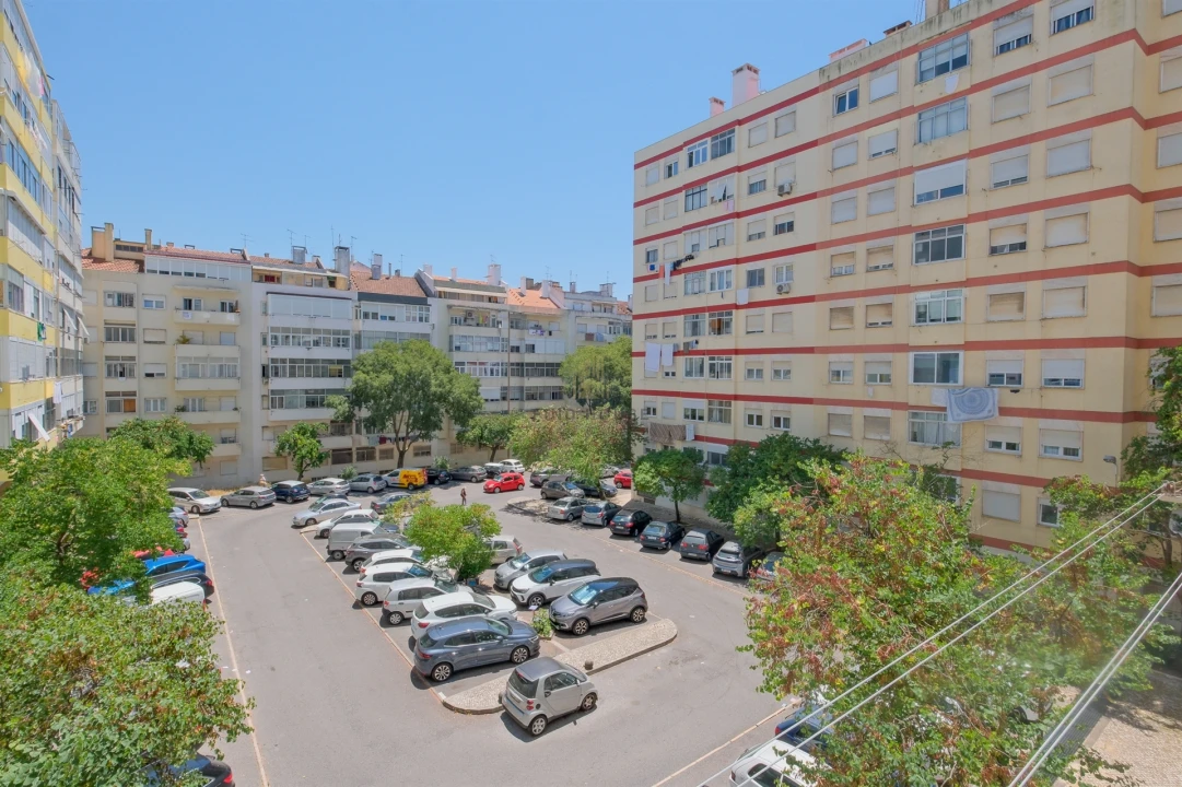 Apartamento T3 para Venda em Benfica Foto 26