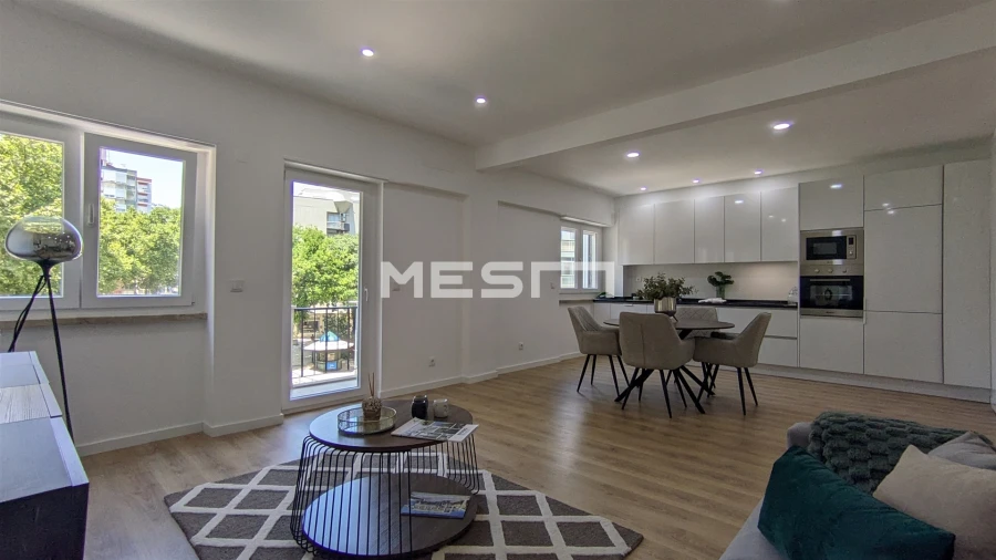 Apartamento T3 para Venda em Benfica Foto 2