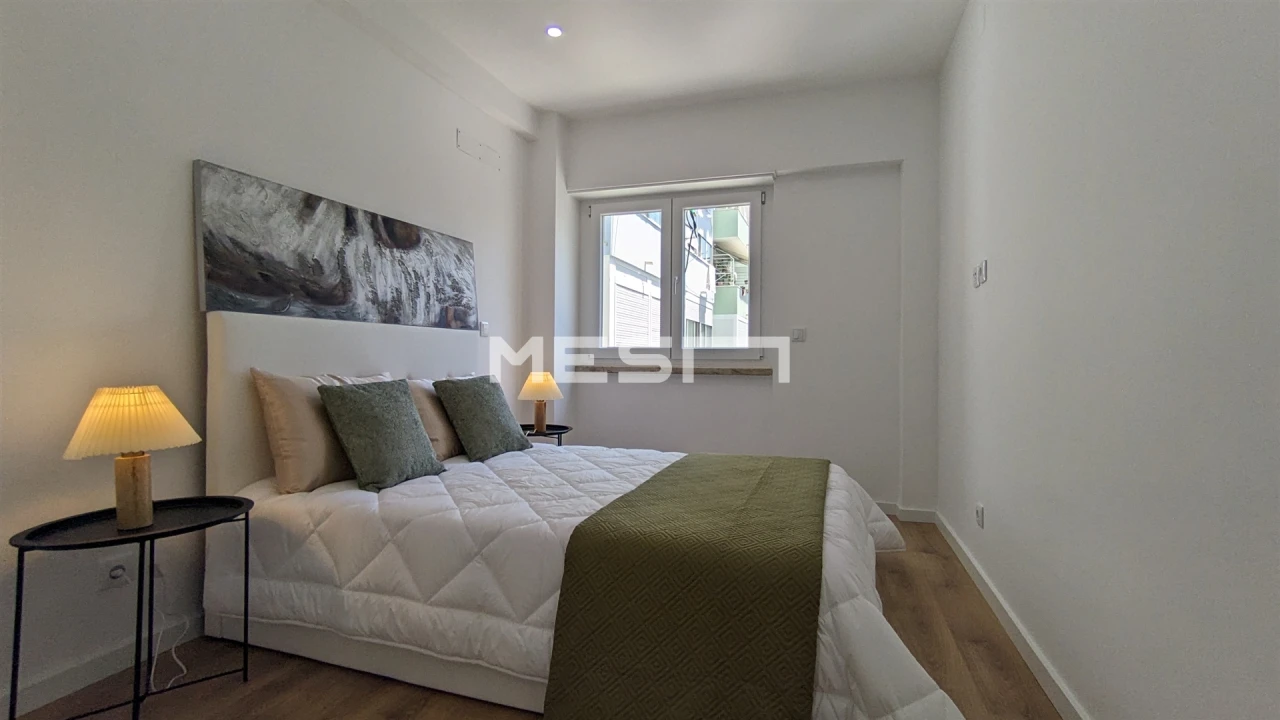 Apartamento T3 para Venda em Benfica Foto 10