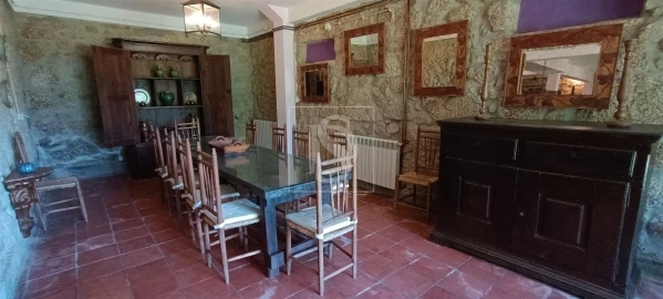 Quinta T10 para Venda em Orjais
