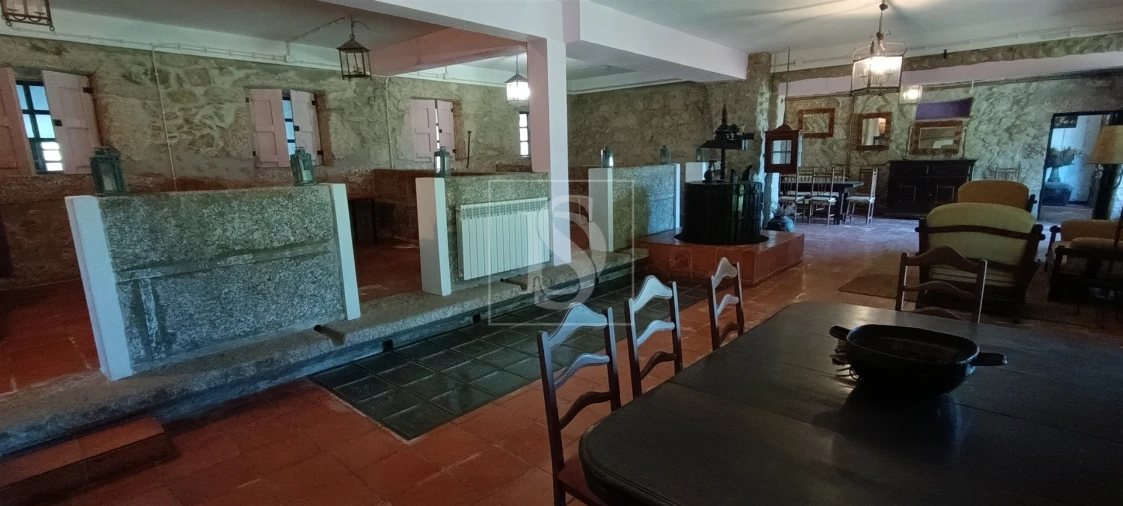Quinta T10 para Venda em Orjais Foto 45