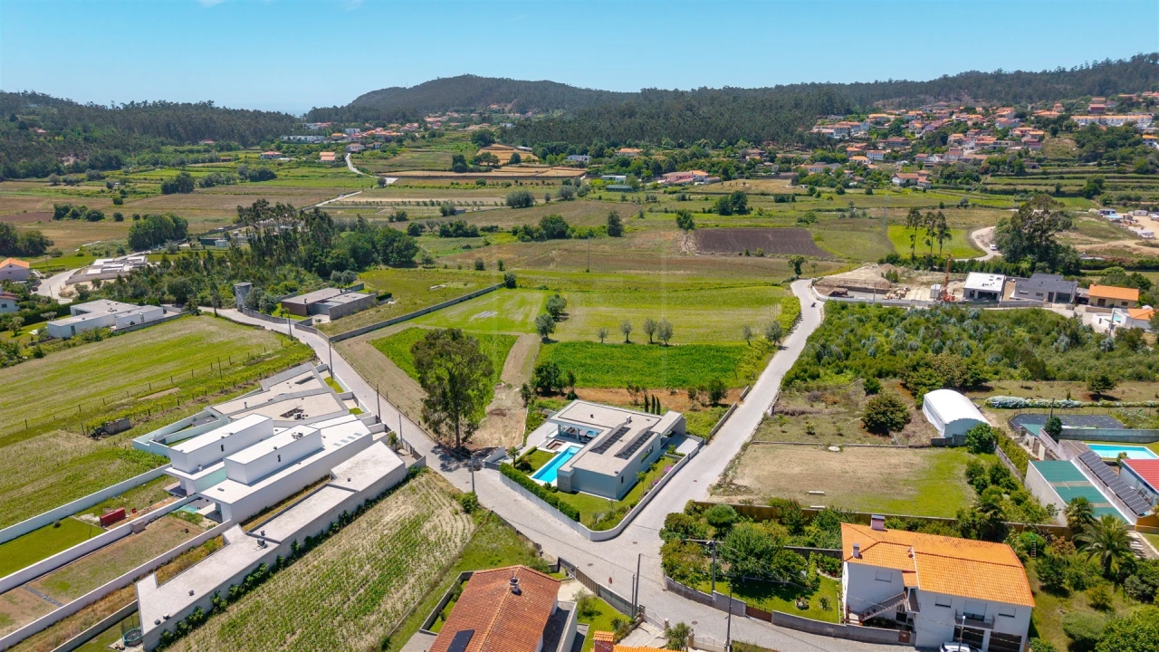 Moradia T3 para Venda em Palmeira de Faro e Curvos Foto 54