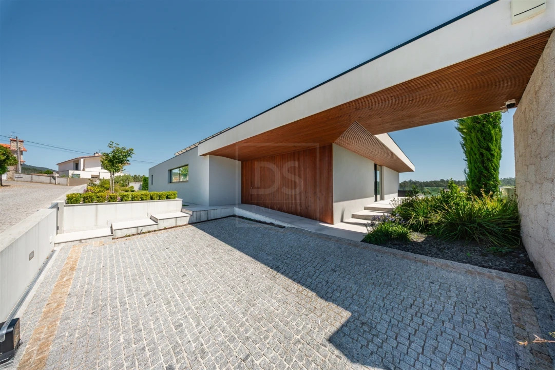 Moradia T3 para Venda em Palmeira de Faro e Curvos Foto 45