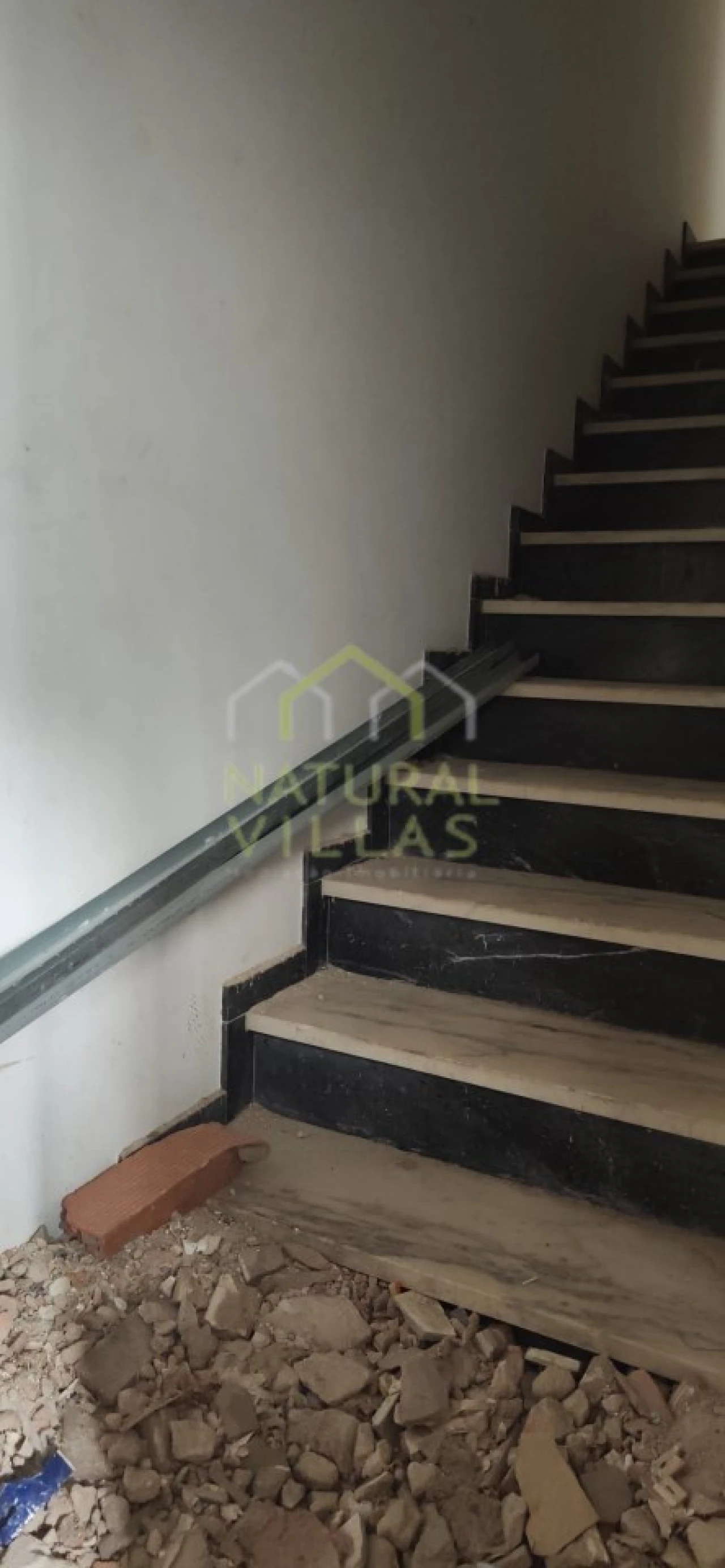 Prédio para Venda em Faro (Sé e São Pedro) Foto 6