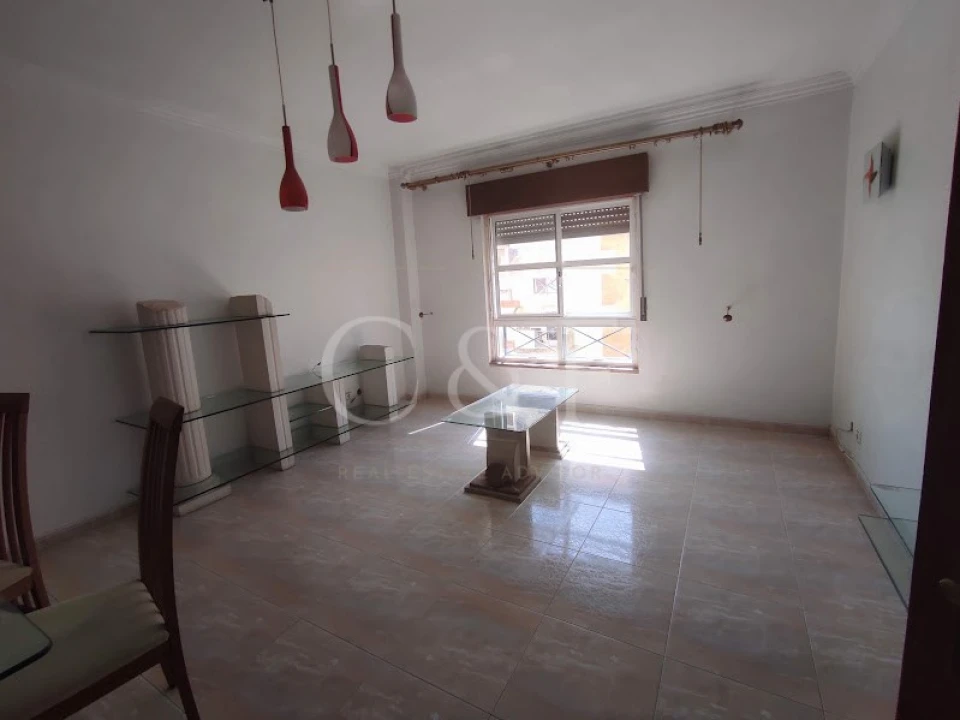 Apartamento T2 para Venda em Algueirão-Mem Martins Foto 15