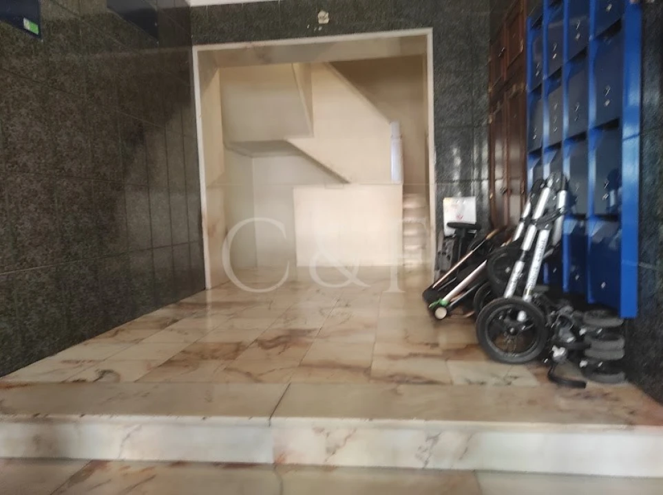 Apartamento T2 para Venda em Algueirão-Mem Martins Foto 31