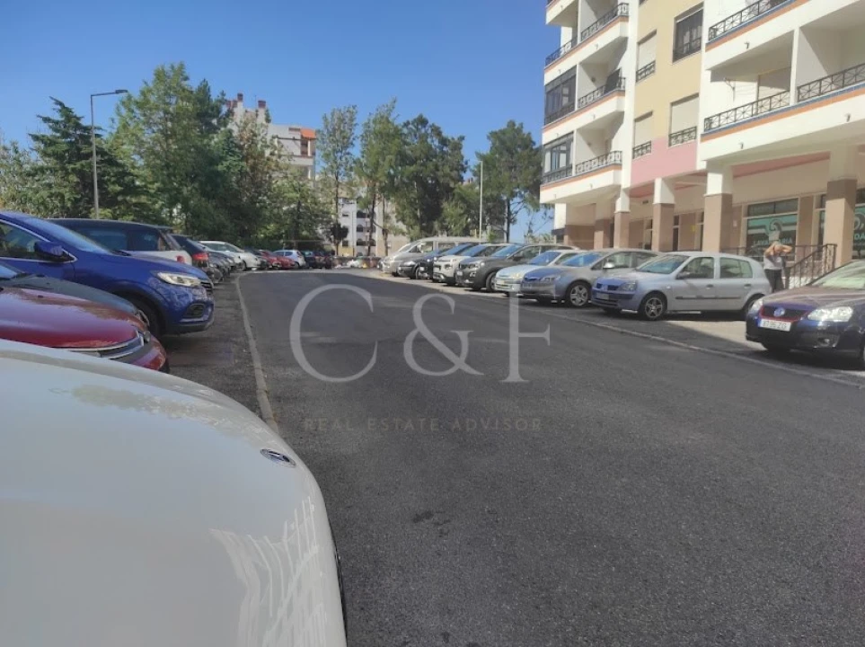 Apartamento T2 para Venda em Algueirão-Mem Martins Foto 33