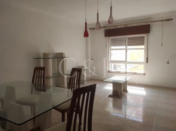Apartamento T2 para Venda em Algueirão-Mem Martins