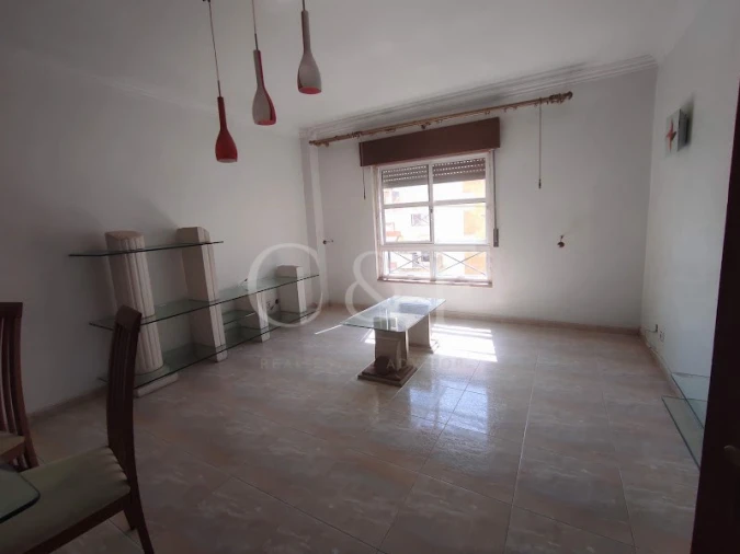Apartamento T2 para Venda em Algueirão-Mem Martins Foto 15