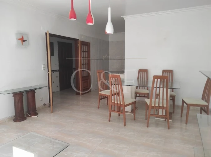 Apartamento T2 para Venda em Algueirão-Mem Martins Foto 12