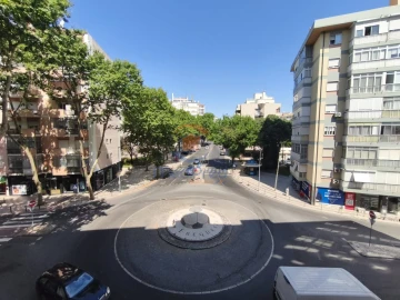 Apartamento T3 para Venda em Benfica