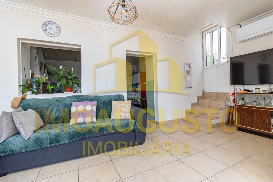 Moradia T3 para Venda em Vila Fernando Foto 9