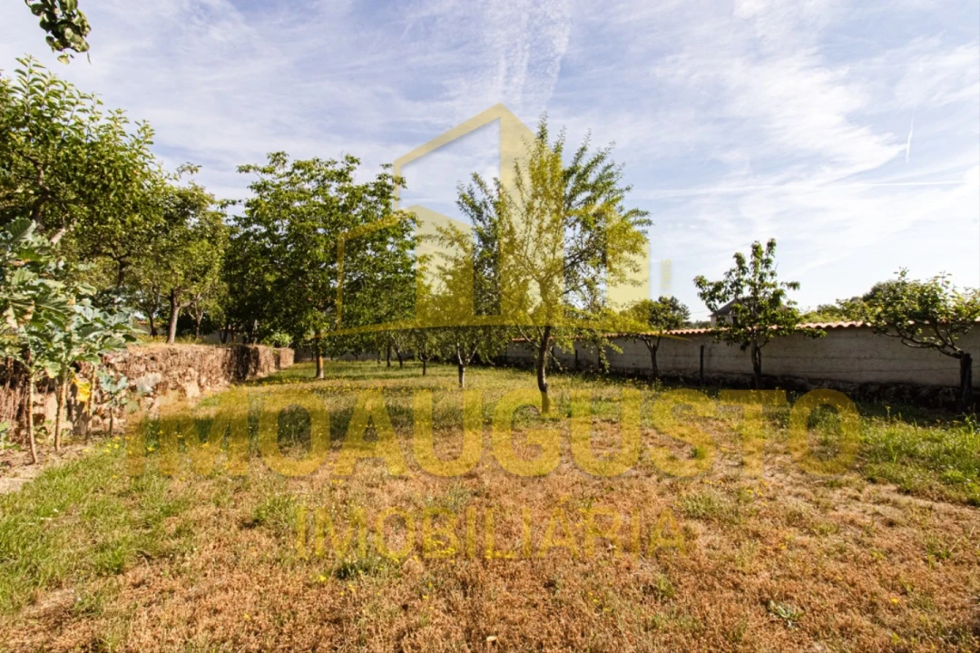 Moradia T3 para Venda em Vila Fernando Foto 34