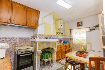 Moradia T3 para Venda em Vila Fernando