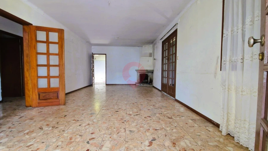 Moradia T3 para Venda em Cousso Foto 5