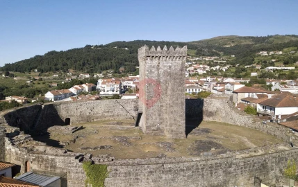 Terreno para Venda em Chaviães e Paços