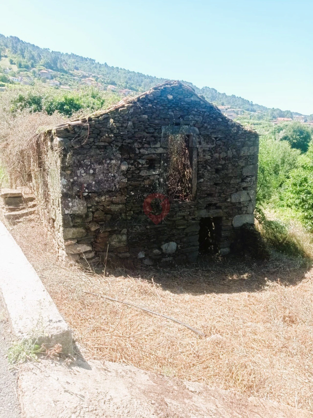Moradia T3 para Venda em Riba de Mouro Foto 3