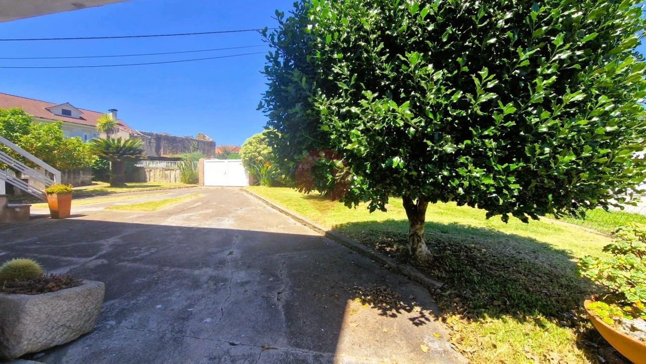 Moradia T4 para Venda em Mazedo e Cortes Foto 1
