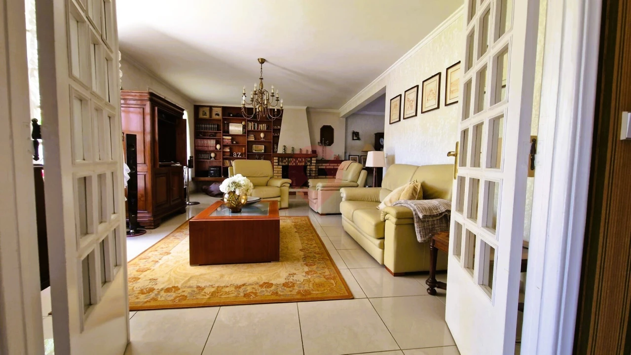 Moradia T4 para Venda em Mazedo e Cortes Foto 3