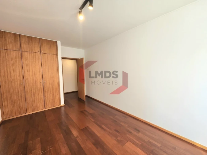 Apartamento T2 para Venda em Oliveira do Douro Foto 13