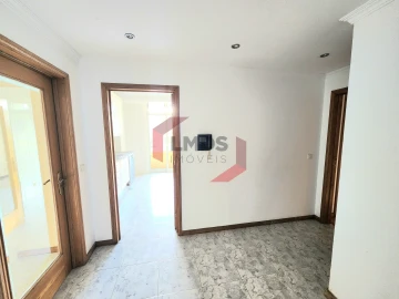 Apartamento T2 para Venda em Arcozelo