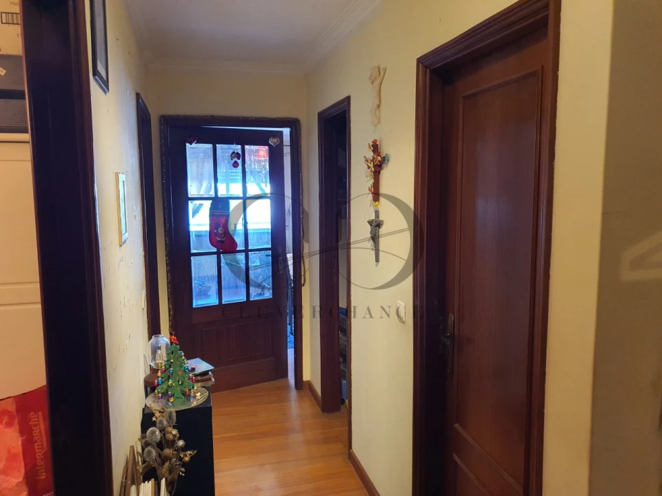 Apartamento T1 para Venda em Mafamude e Vilar do Paraíso Foto 14