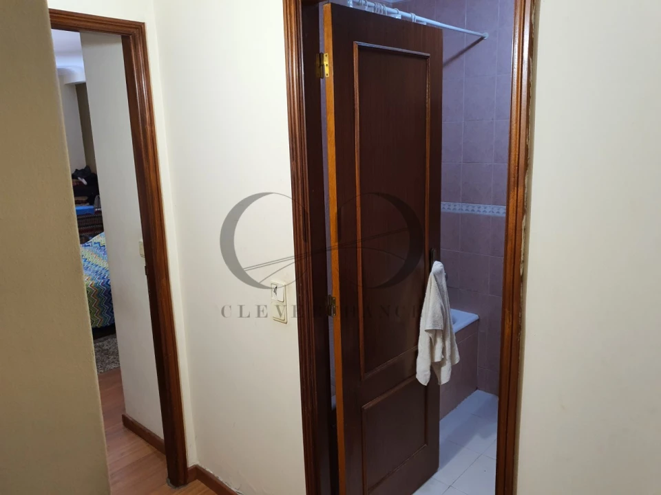 Apartamento T1 para Venda em Mafamude e Vilar do Paraíso Foto 21