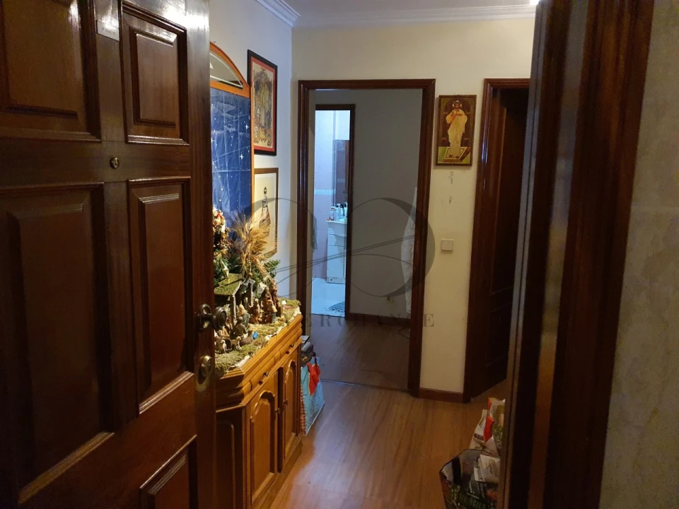 Apartamento T1 para Venda em Mafamude e Vilar do Paraíso Foto 34