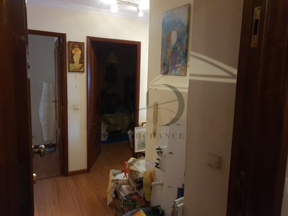 Apartamento T1 para Venda em Mafamude e Vilar do Paraíso Foto 35