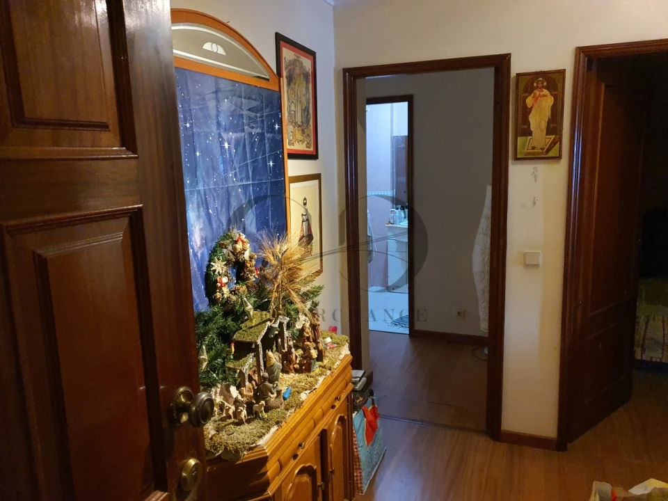 Apartamento T1 para Venda em Mafamude e Vilar do Paraíso Foto 36