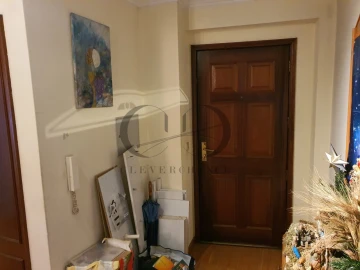 Apartamento T1 para Venda em Mafamude e Vilar do Paraíso