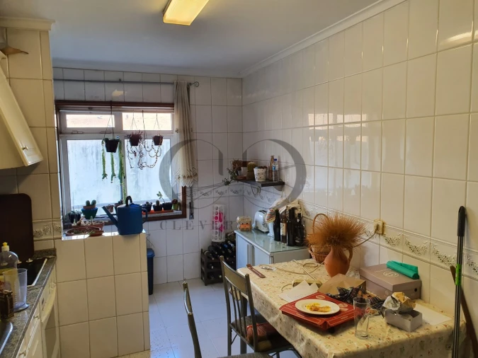 Apartamento T1 para Venda em Mafamude e Vilar do Paraíso Foto 8